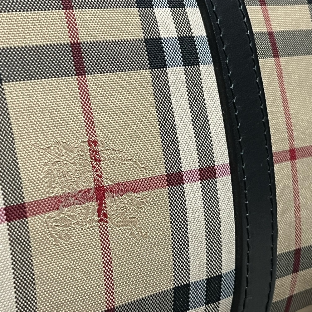 Burberry duffel - Picture 6 of 7
